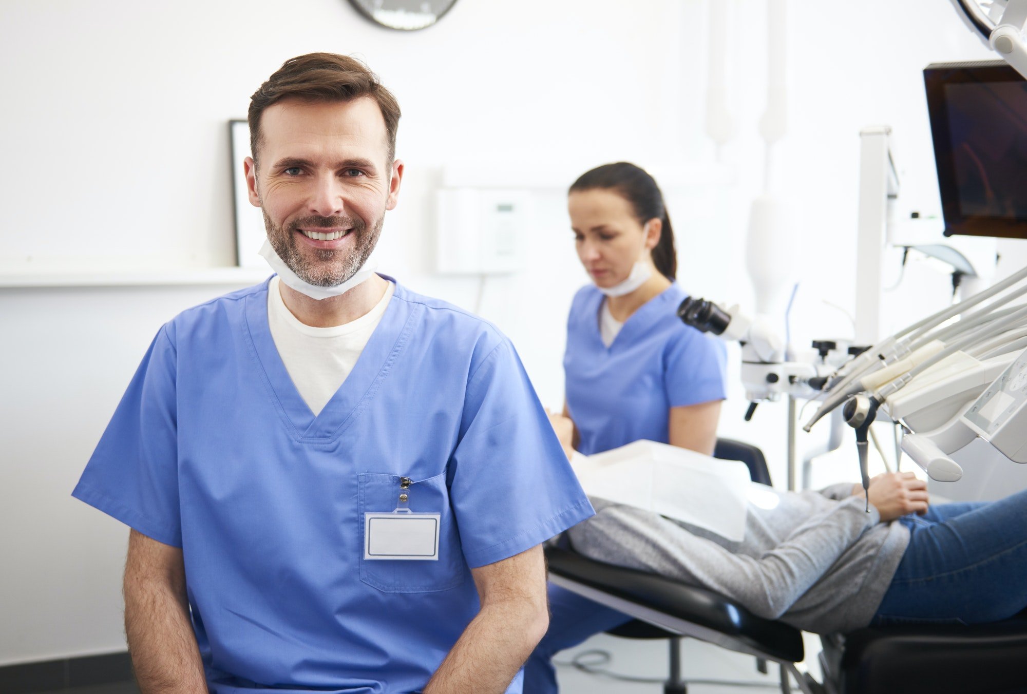 portrait-of-smiling-male-dentist-in-dentist-s-clinic.jpg portrait-of-smiling-male-dentist-in-dentist-s-clinic.jpg